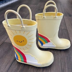 Toddler Rainbow Rain Boots Size 6 Cat & Jack